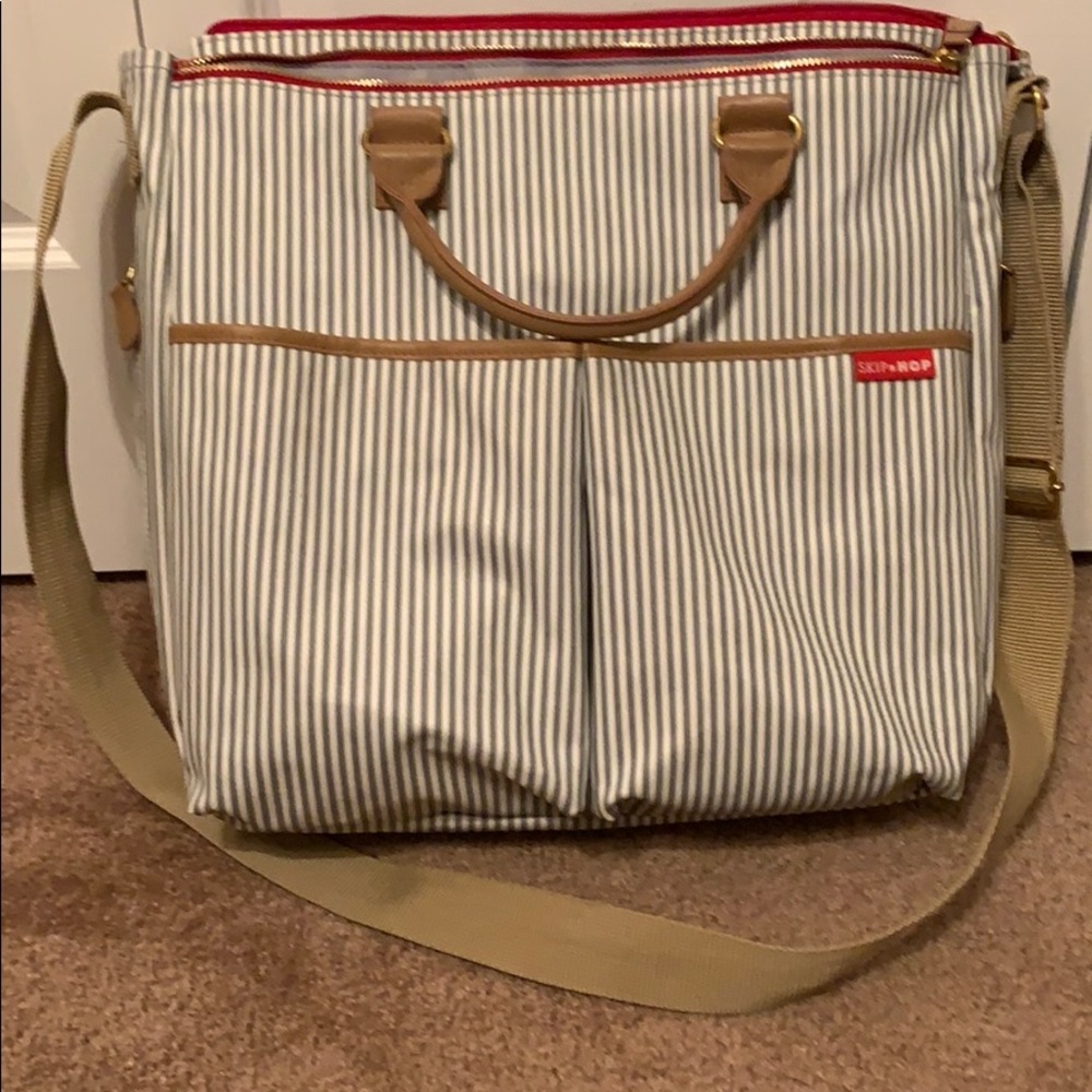 Skip hop diaper bag